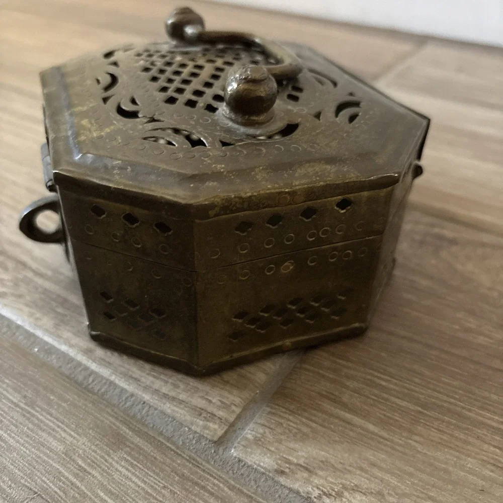 Vintage Brass Cricket Box Incense Lock Box Hinged W/ Handle Jali Cut India  6.5